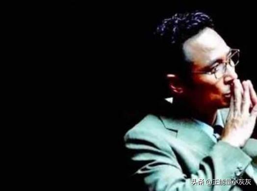 一失足成千古恨的意思（一失足成千古恨意思相近的词）